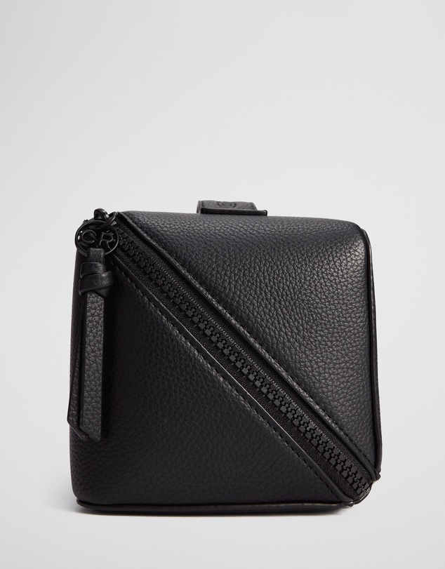 Country Road - Branded Detail Medium Convertible Cosmetic Case