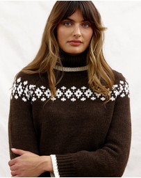 Binny - Dinner Plain With 'Aunt Jane Jumper