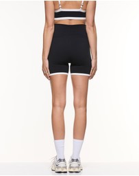 Soon Maternity - Two Tone Biker Shorts