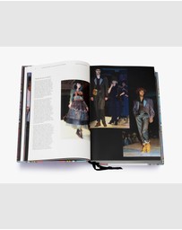 Brumby Sunstate - Vivienne Westwood: Catwalk