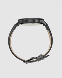 Maxum - Maxum x Taylor Steele - Black Dial, Black Case & Black Leather Bracelet