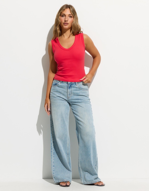 Dazie - Sadie V Neck Ribbed Tank