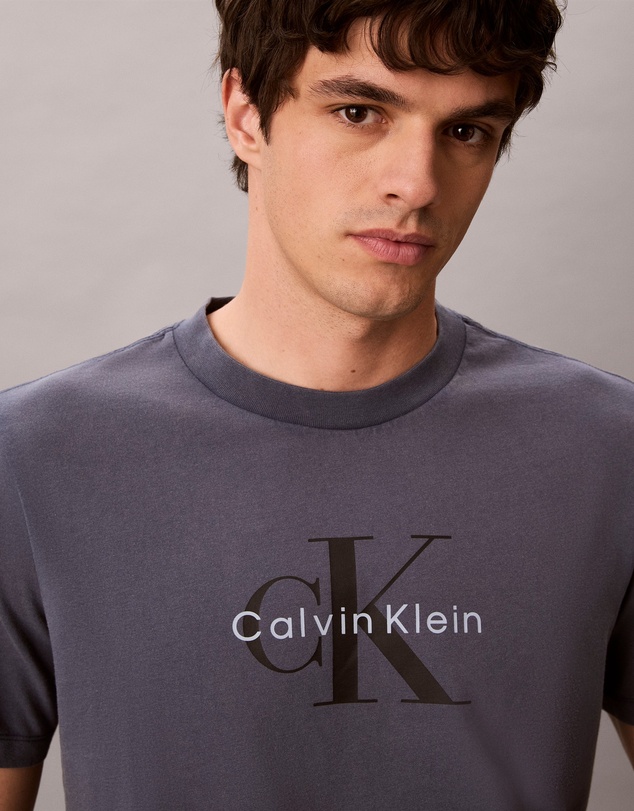 Calvin Klein Jeans - Acid Wash Monologo Graphic Relaxed T-Shirt