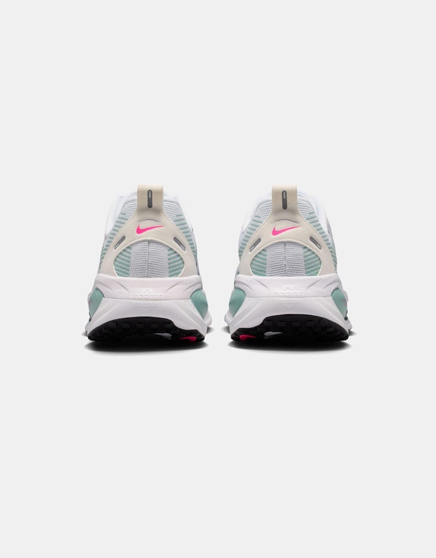 Nike - Vomero 18 - Men's