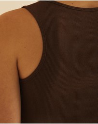 Atmos&Here - Blair Scoop Button Front Tank