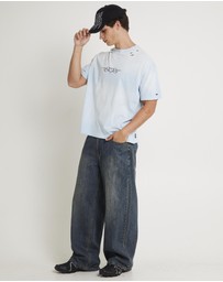 Insight - Lovelss Cropped T-Shirt