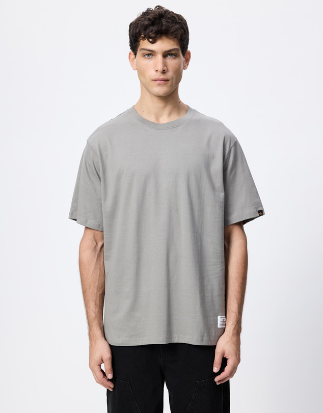 Alpha Industries - Essential Relaxed Fit Tee