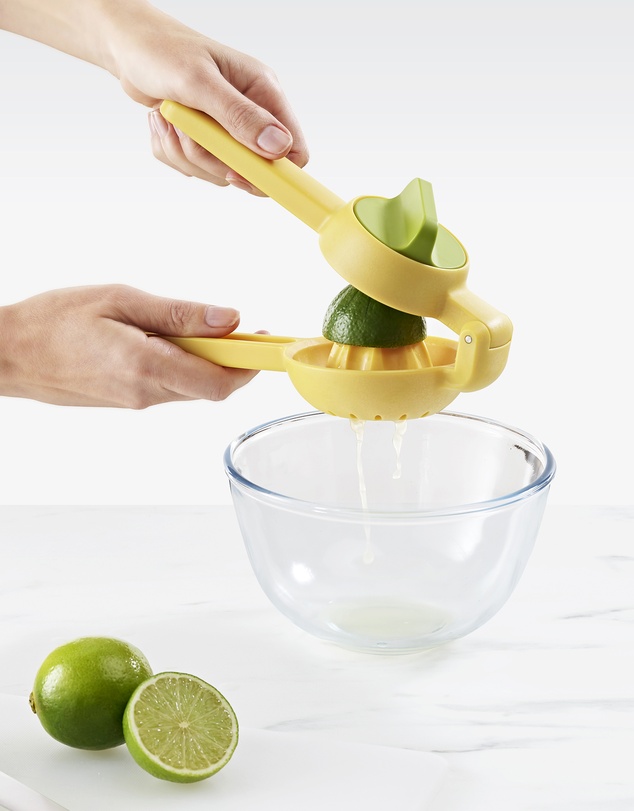 Joseph Joseph - JuiceMax Dual-action Citrus Press (Yellow)