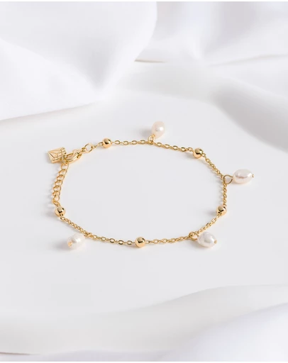 Wanderlust + Co - To The Sea Gold Bracelet