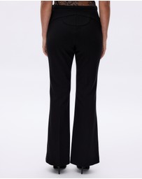 Minima Esenciales - Harly Tailored Pants