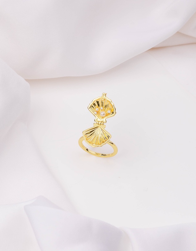 Wanderlust + Co - Sundaze Shell Gold Locket Ring