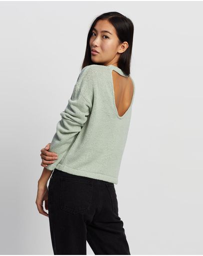 GREEN