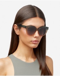 Hawkers Co - HAWKERS - Green Champagne AUDREY Sunglasses for Men and Women UV400