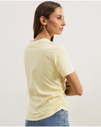 Atmos&Here - Emi Asymmetric Hem T-Shirt