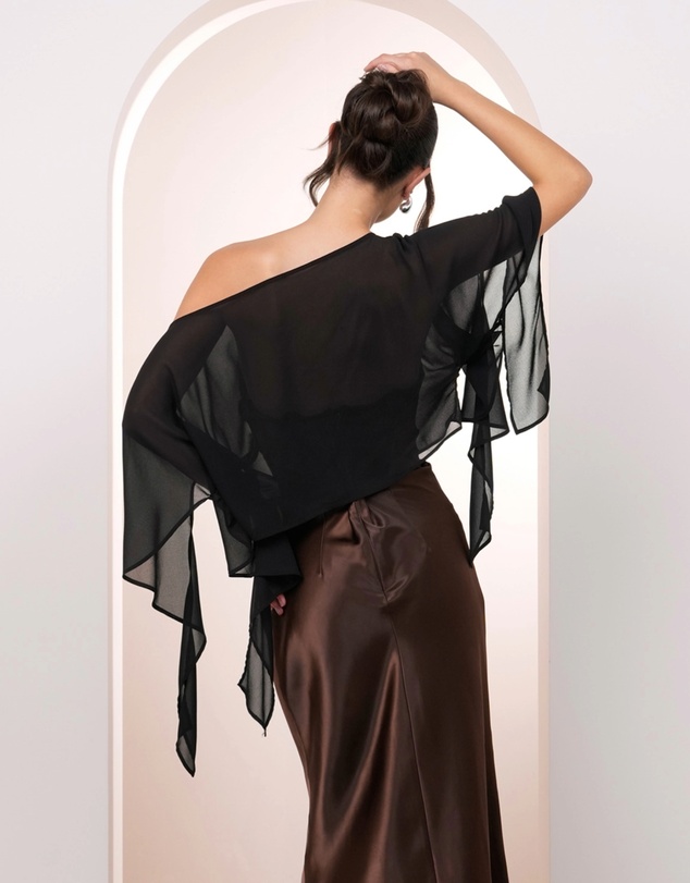 Pilgrim - Quincey Drape Sleeve Top