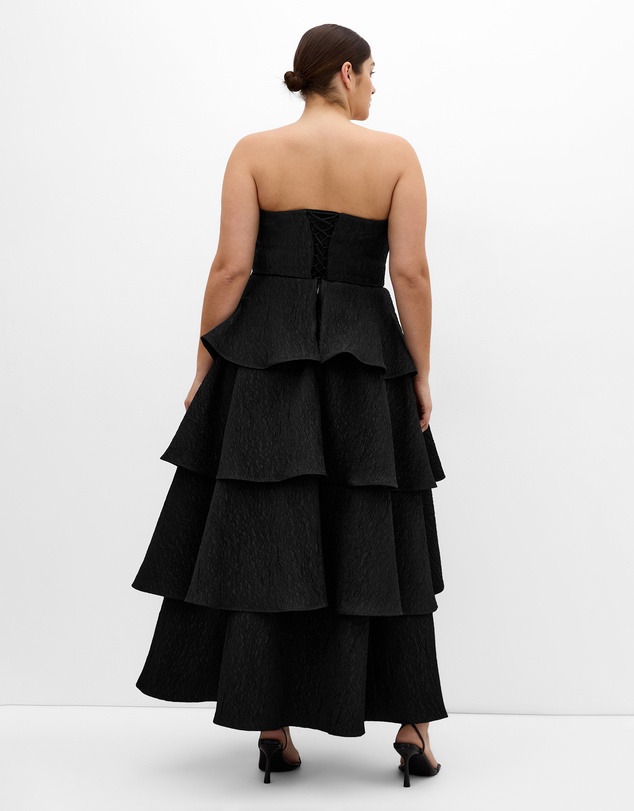 City Chic - Plus size Elizabeth Tiered Frill Maxi Dress - black
