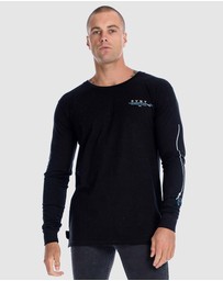 DVNT - Amplified Long Sleeve