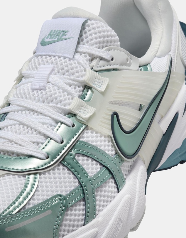 Nike - V2K Run - Women's