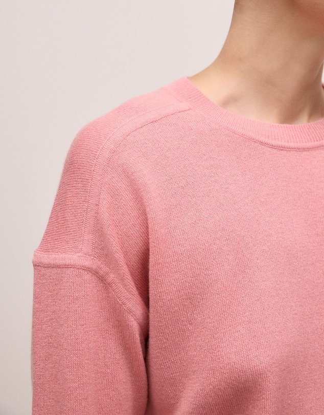 Trenery - Merino Cashmere Forward Shoulder Seam Crew in Dusty Rose