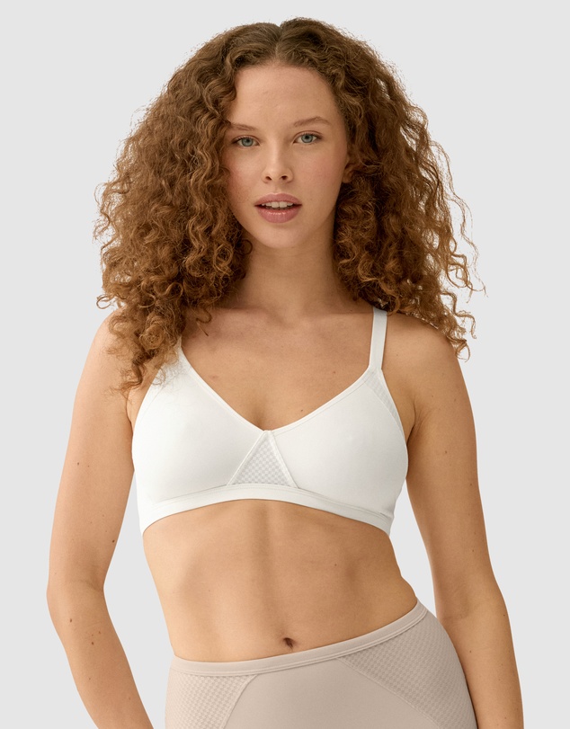 Naturana - Dynamic Comfort Wirefree Moulded Minimiser Bra
