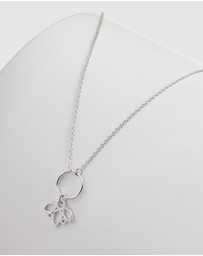 Pastiche - Posy Necklace