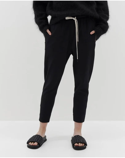 Bassike - stretch twill tapered pant
