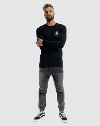 DVNT - Clean Classic Long Sleeve Tee