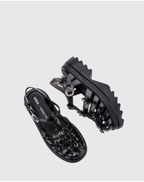 Melissa - Melissa Possession Platform + Susan Fang