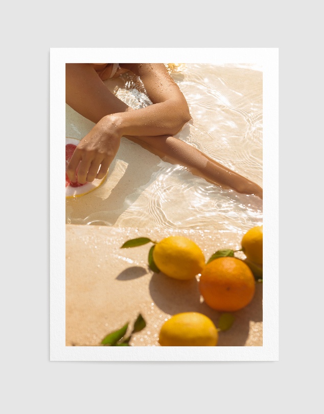 Olive et Oriel - Pool Time II Art Print