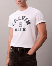 Calvin Klein Jeans - Varsity Logo Graphic Relaxed T-Shirt