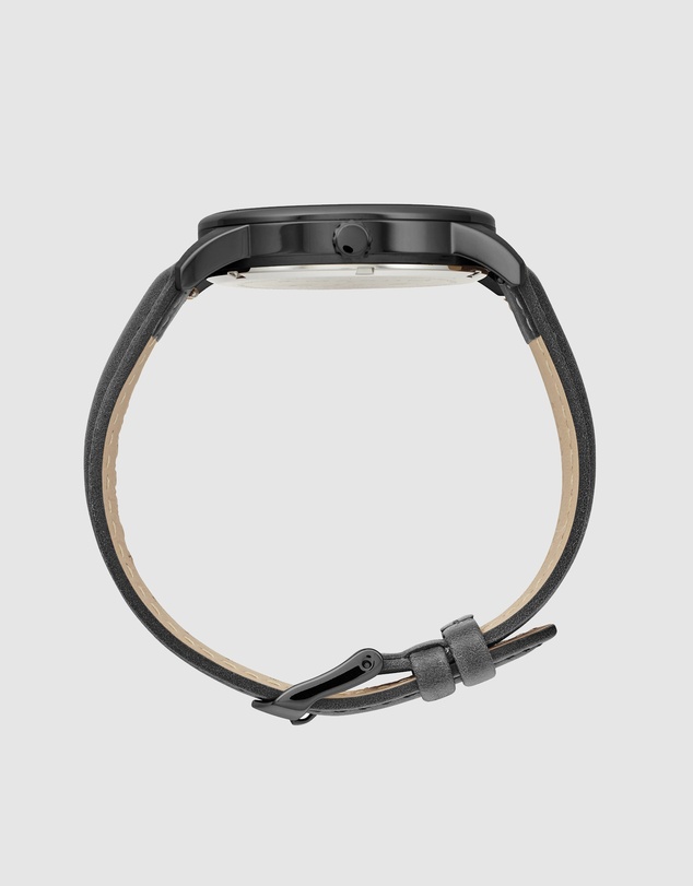 Maxum - Maxum x Taylor Steele - Black Dial, Black Case & Black Leather Bracelet