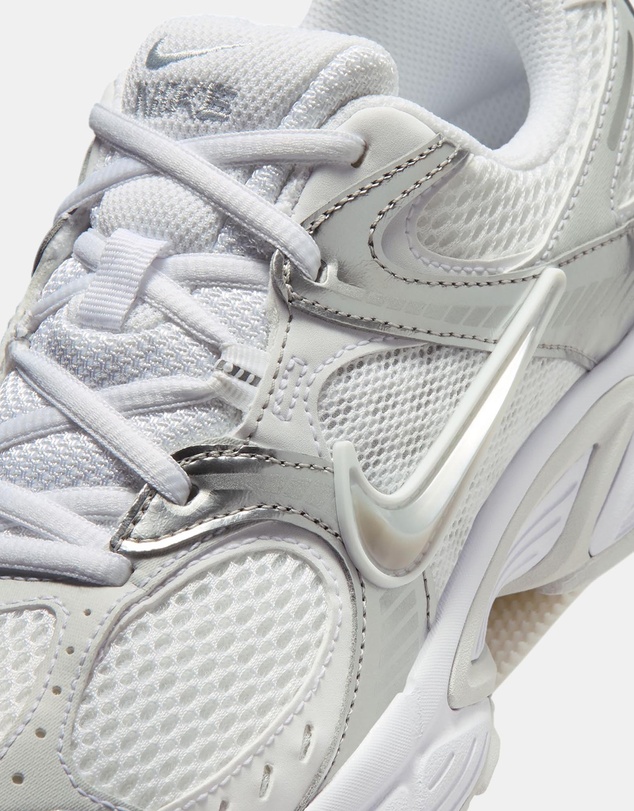 Nike - V5 RNR - Women's