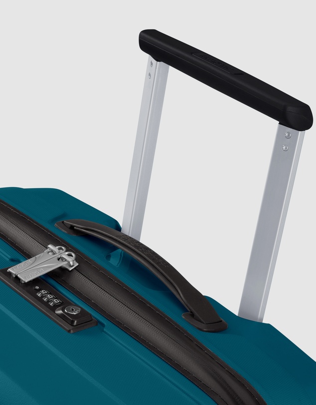 American Tourister - Airconic Spinner 77cm TSA