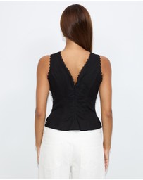 Dazie - Weekend Wine Linen Blend Top