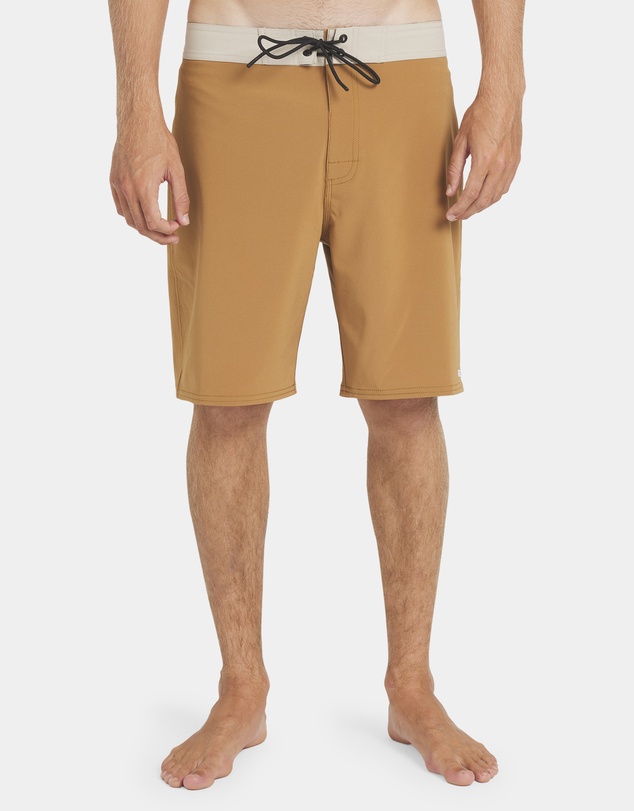 RVCA - Mens Va Trunk Solid 19
