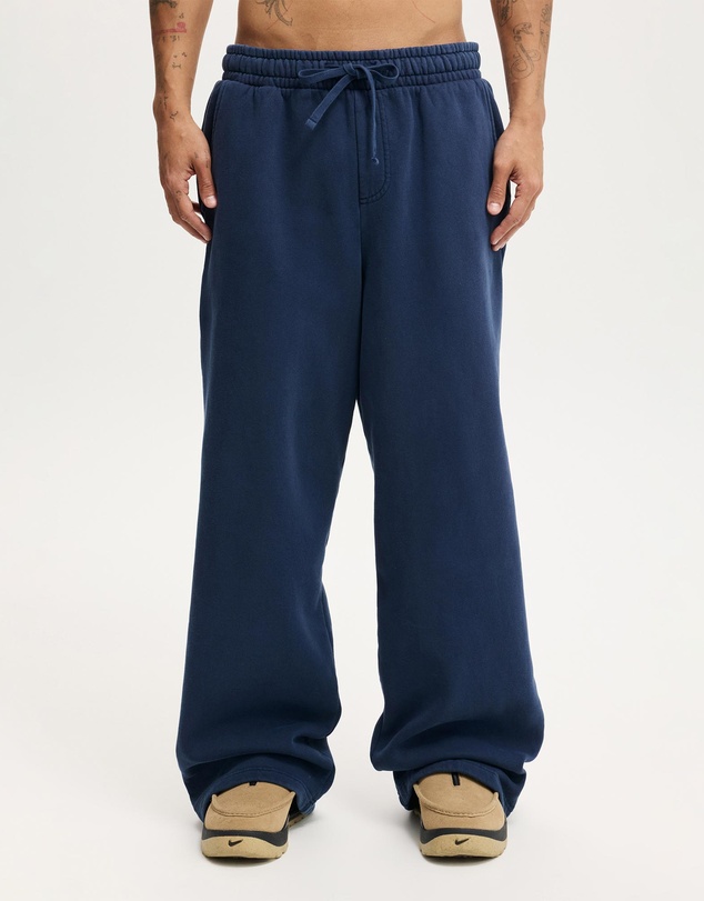 Cotton On - Super Baggy Track Pant