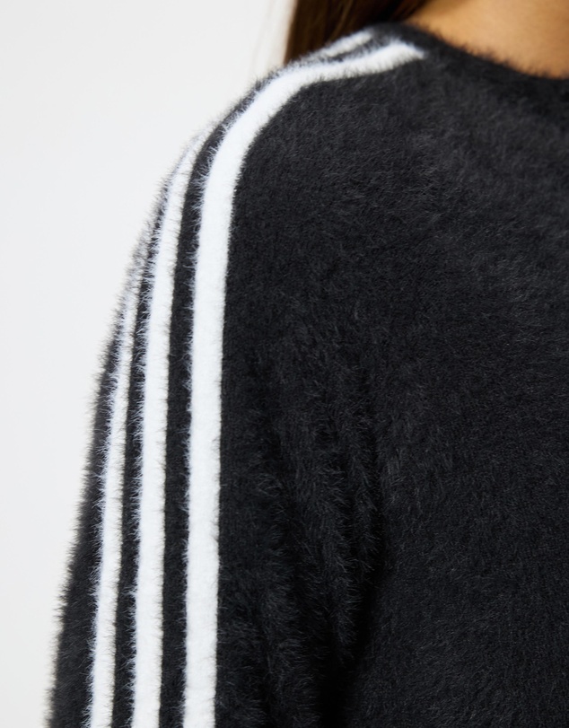 adidas Originals - Fluffy Knitted Cardigan