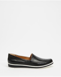 Naturalizer - Beale Slip-On Sneaker - Black Leather
