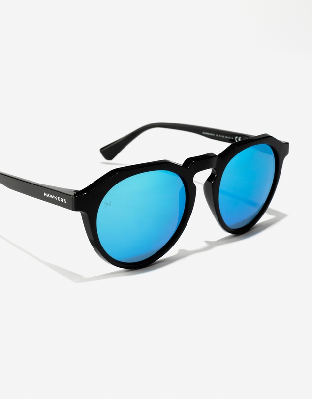 Hawkers Co - HAWKERS - Black Clear Blue WARWICK RAW  Sunglasses for Men and Women UV400