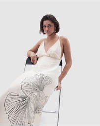 UNISON - V Neck Maxi Dress