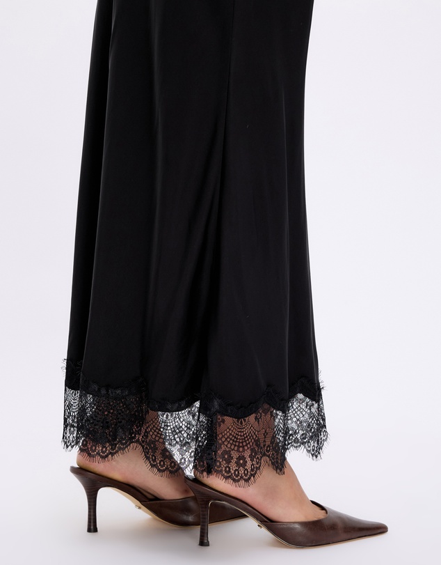Minima Esenciales - Maely Lace Midi Skirt