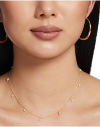 Alana Maria - Prim Freshwater Pearl Necklace - Gold