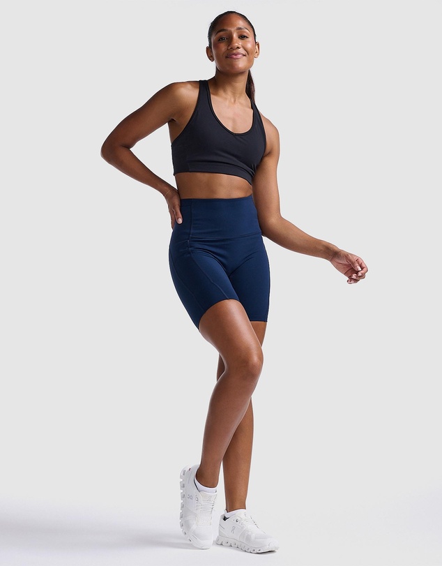2XU - Form Stash Hi-Rise 6 Inch Compression Shorts with Pockets
