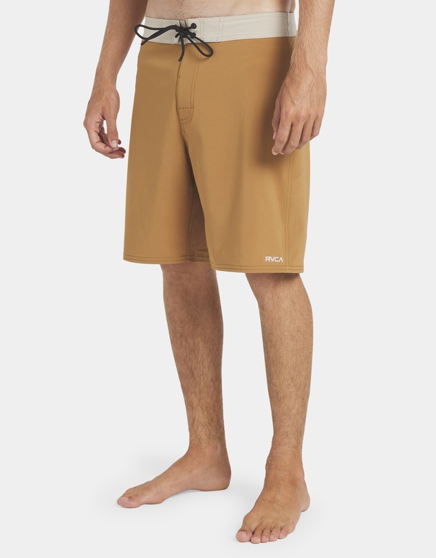 RVCA - Mens Va Trunk Solid 19