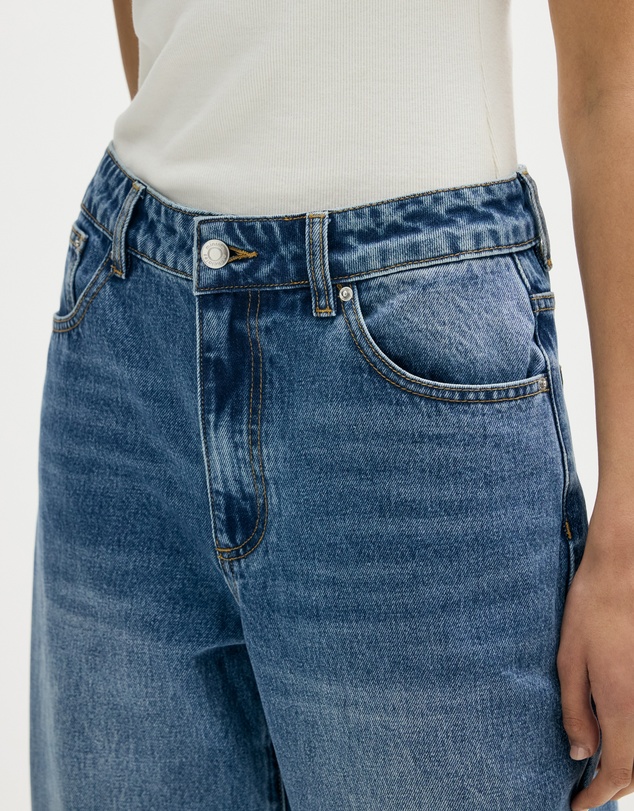 Minima Esenciales - Quentin Mid Rise Barrel Leg Jeans