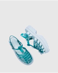 Melissa - Melissa Possession Platform + Susan Fang