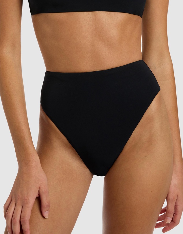 JETS - Jetset Hi-Waist Hi-Leg Pants