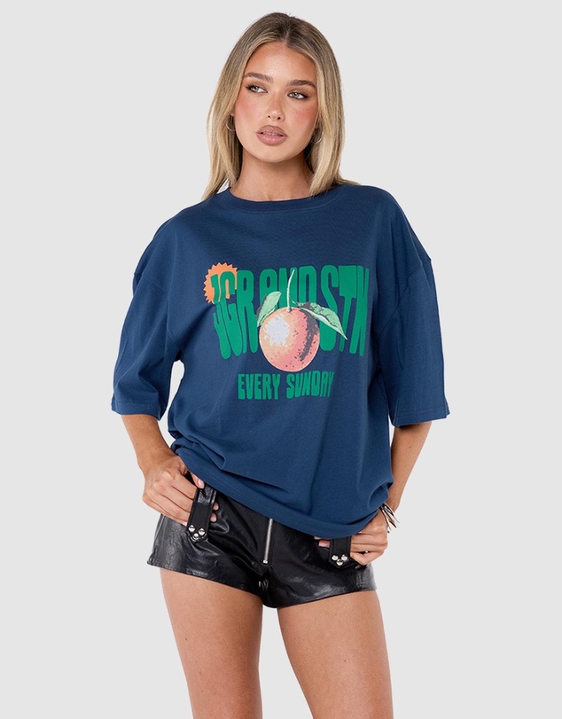 JGR & STN - Sundays Oversized T-Shirt - ICONIC EXCLUSIVE