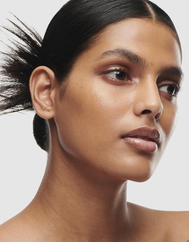 MAC - Studio Radiance Serum Powered Foundation - NW35