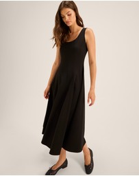 Review - Elodie Midi Dress